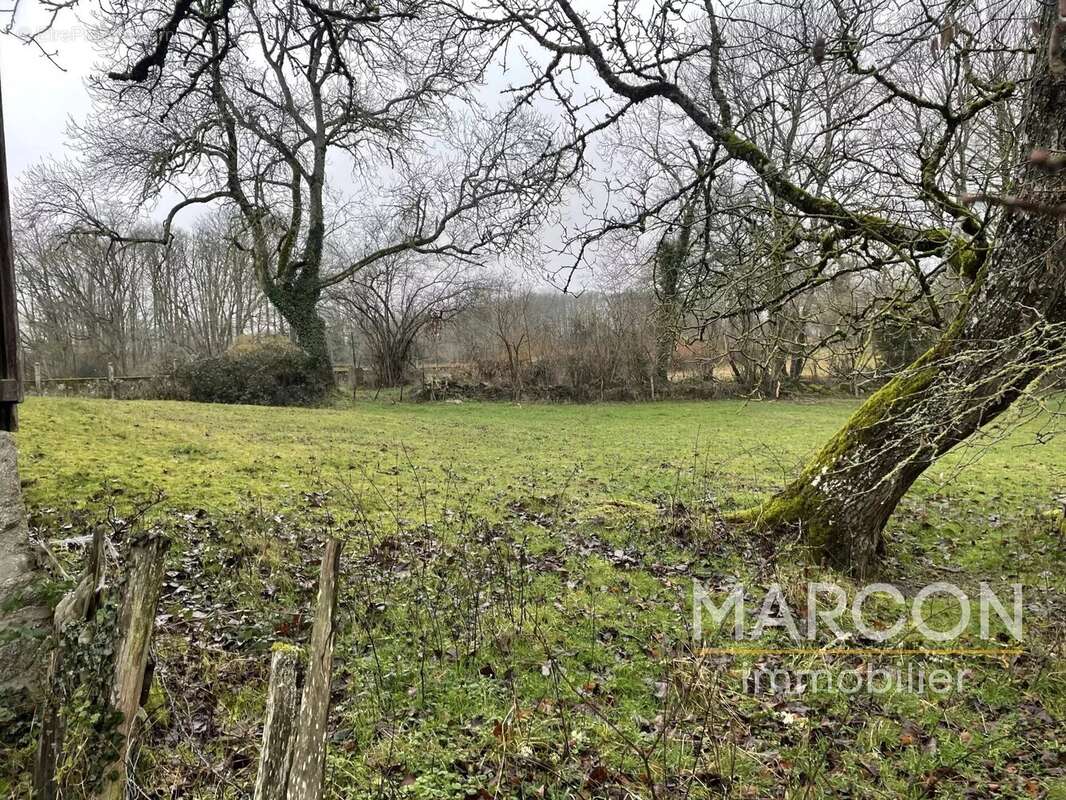 Maison à CHENERAILLES
