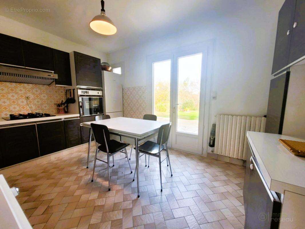 Maison à JONZAC