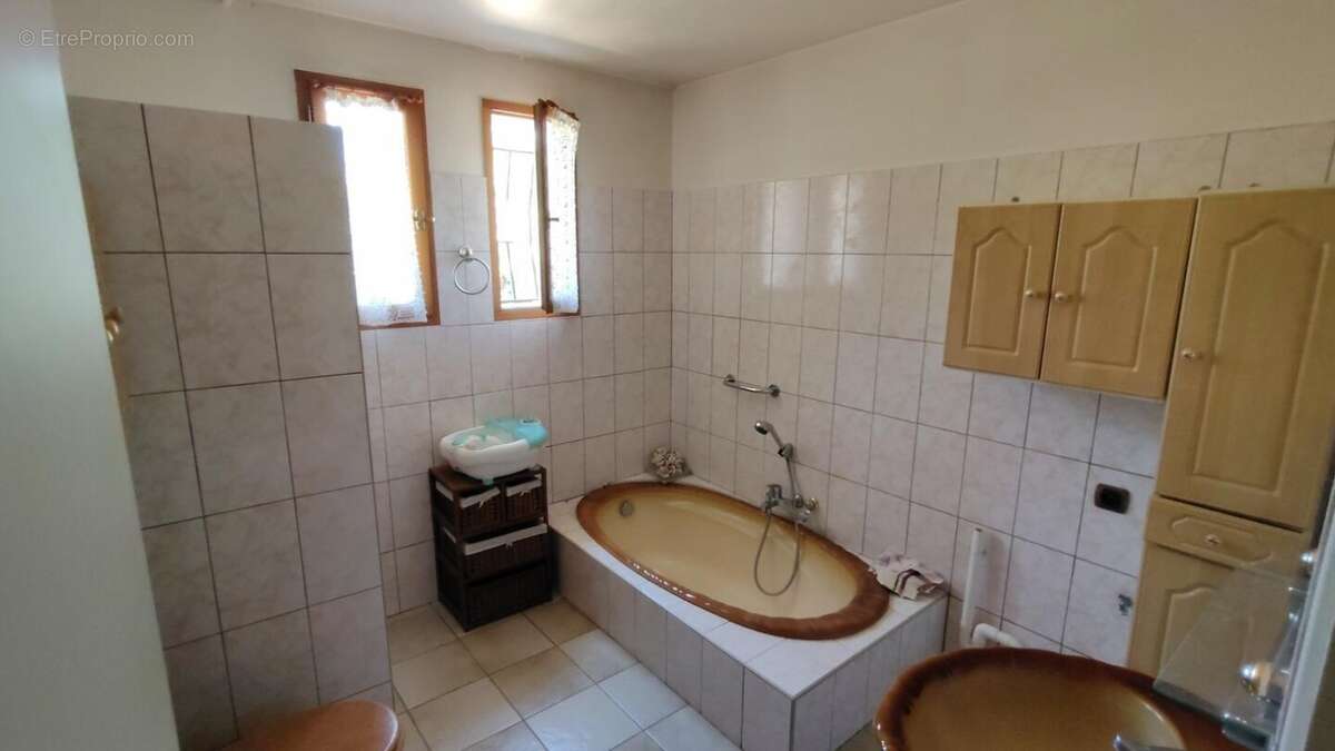 Maison à SAINT-PRIEST