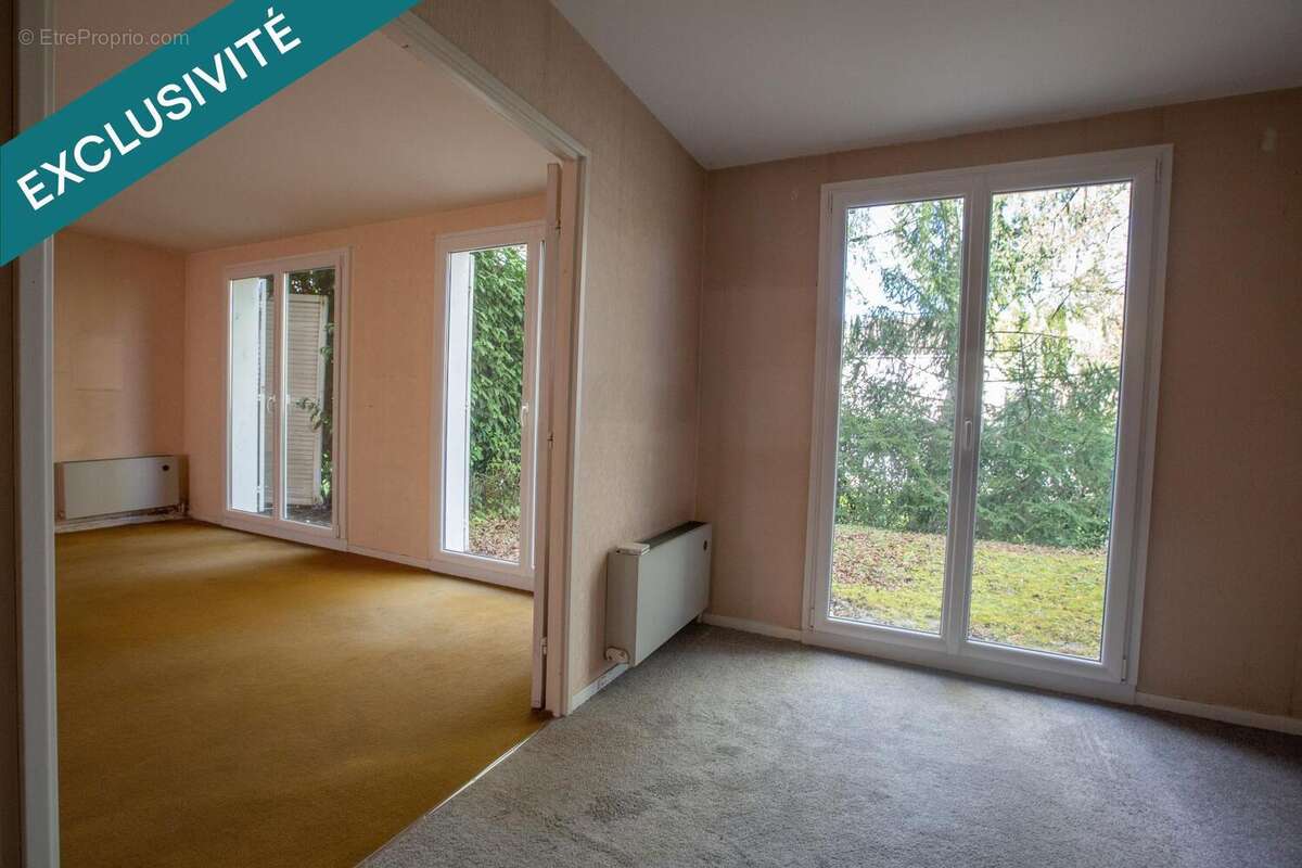 Photo 6 - Maison à LE MESNIL-SAINT-DENIS