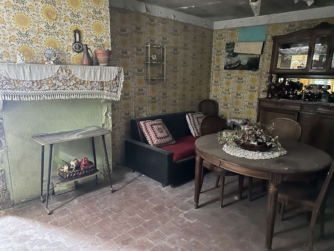 Terrain à SAINT-LEGER-DES-VIGNES