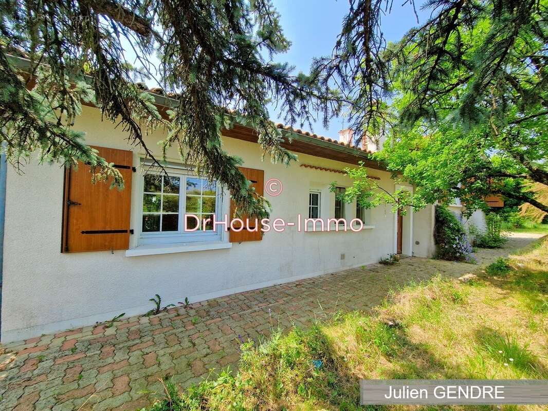 Maison à CHEF-BOUTONNE