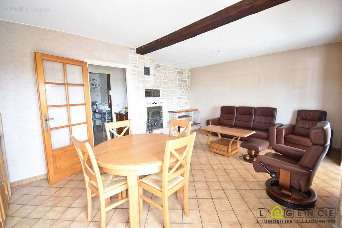 Maison à ANOULD