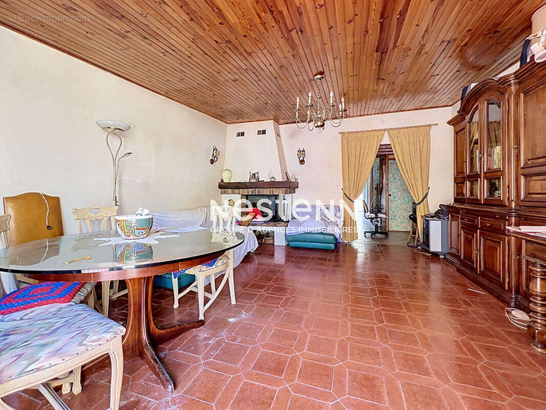 Appartement + local commercial - 82 m² et 108 m² - rue des potiers - pas de copropriété - parking - photo 13