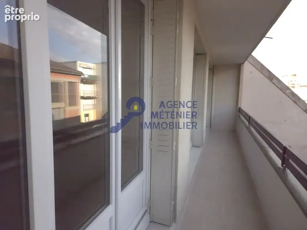 Appartement de 73 m2 au 1er étage avec cave et stationnement - entierement renove - photo 15