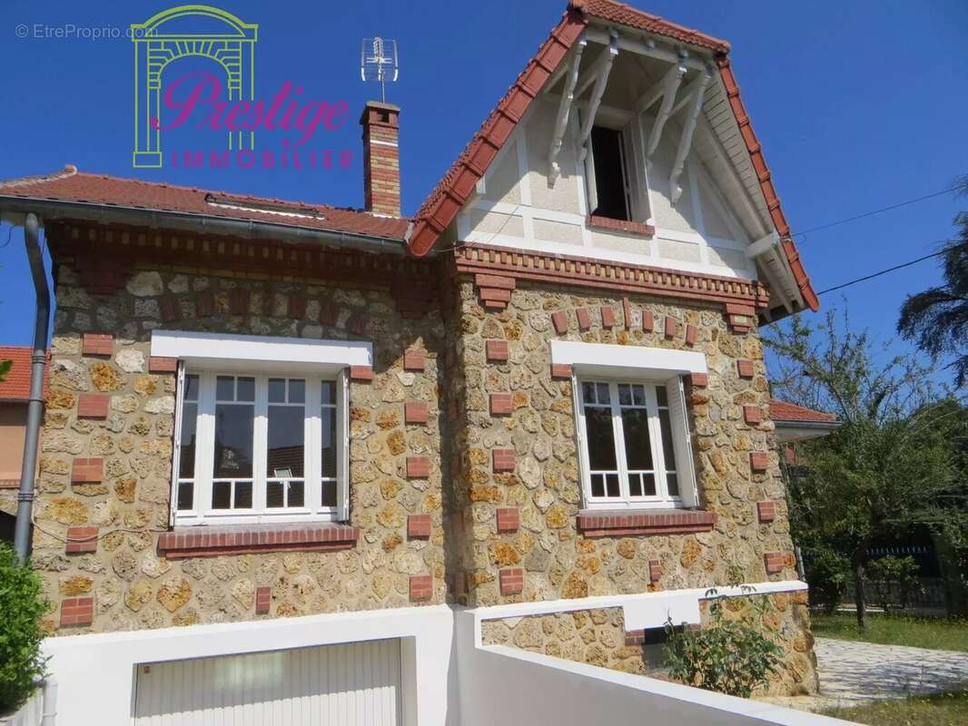 Maison à MAISONS-LAFFITTE