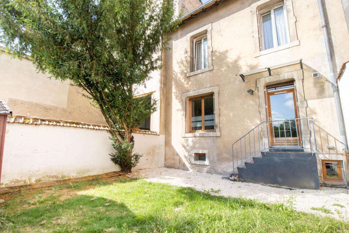 Appartement À Vendre avec jardin - photo 2