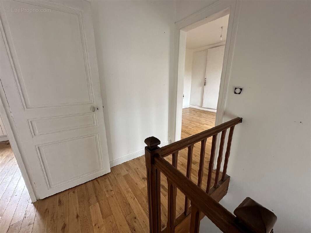 Maison à CHATEAUNEUF-EN-THYMERAIS