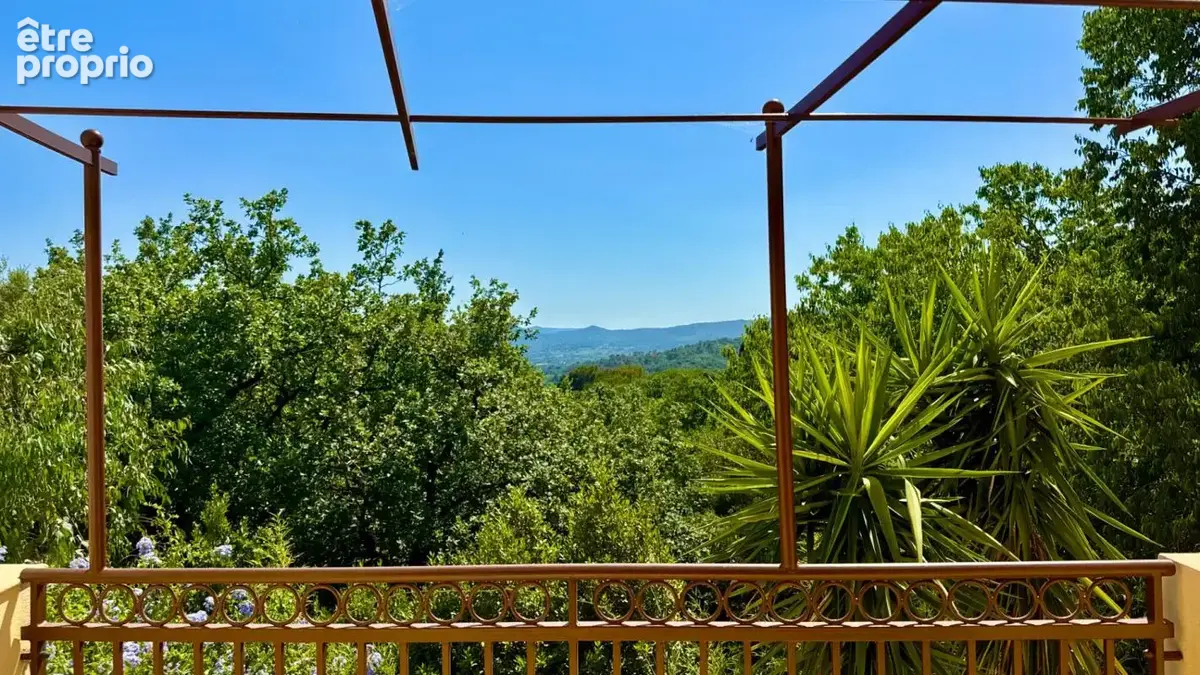 Appartement à GRIMAUD