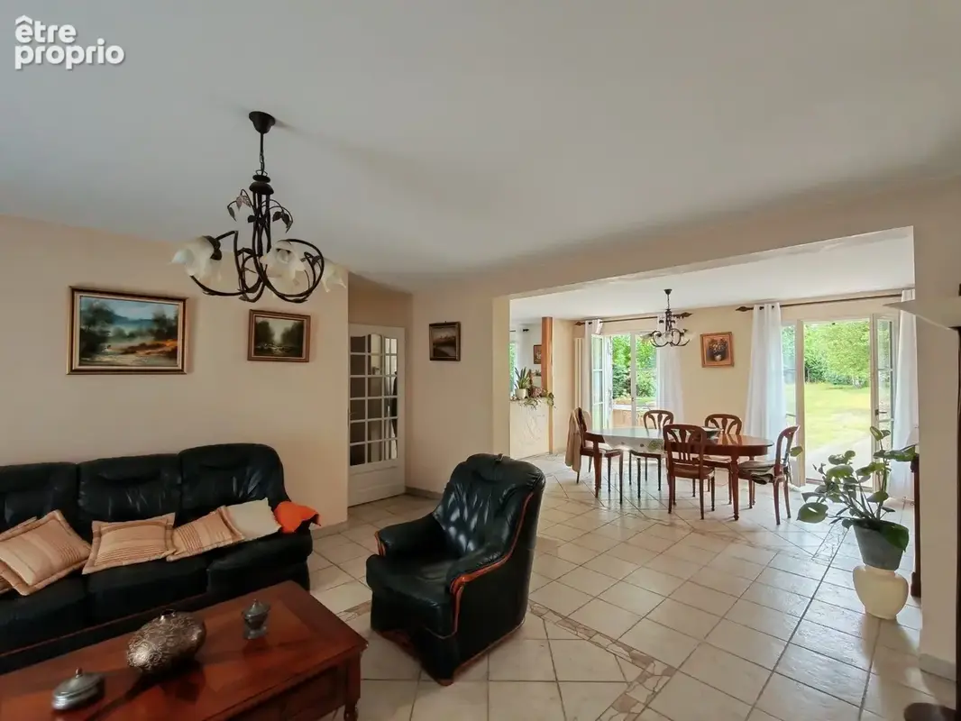 Maison 171 m² à Magny-En-Vexin  - photo 3