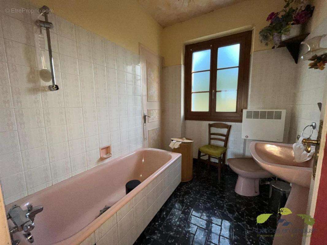 Maison à SAINT-AMAND-JARTOUDEIX