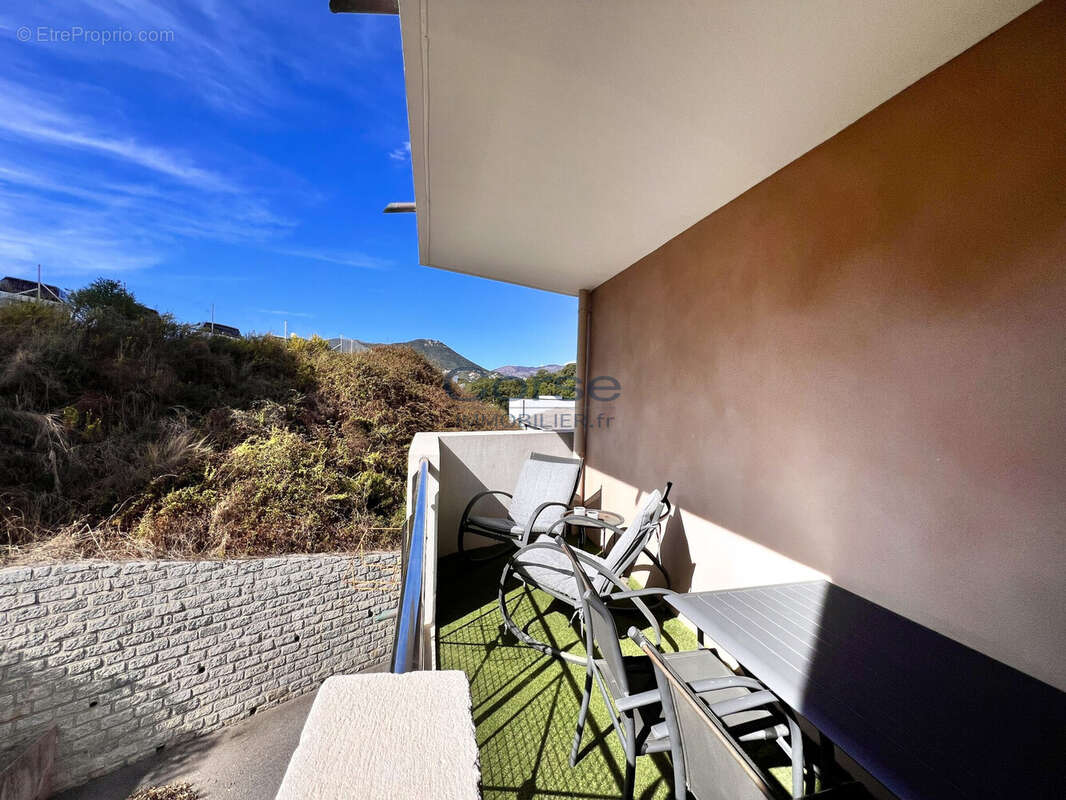 Appartement à SARROLA-CARCOPINO