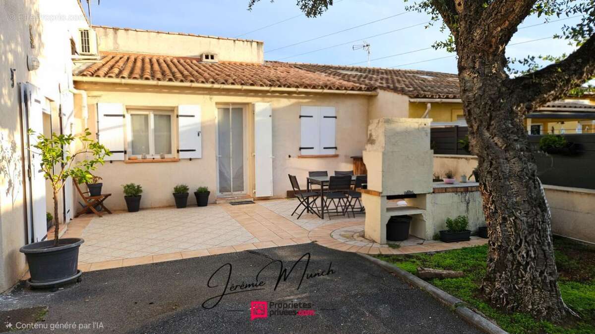 Maison à ROQUEBRUNE-SUR-ARGENS