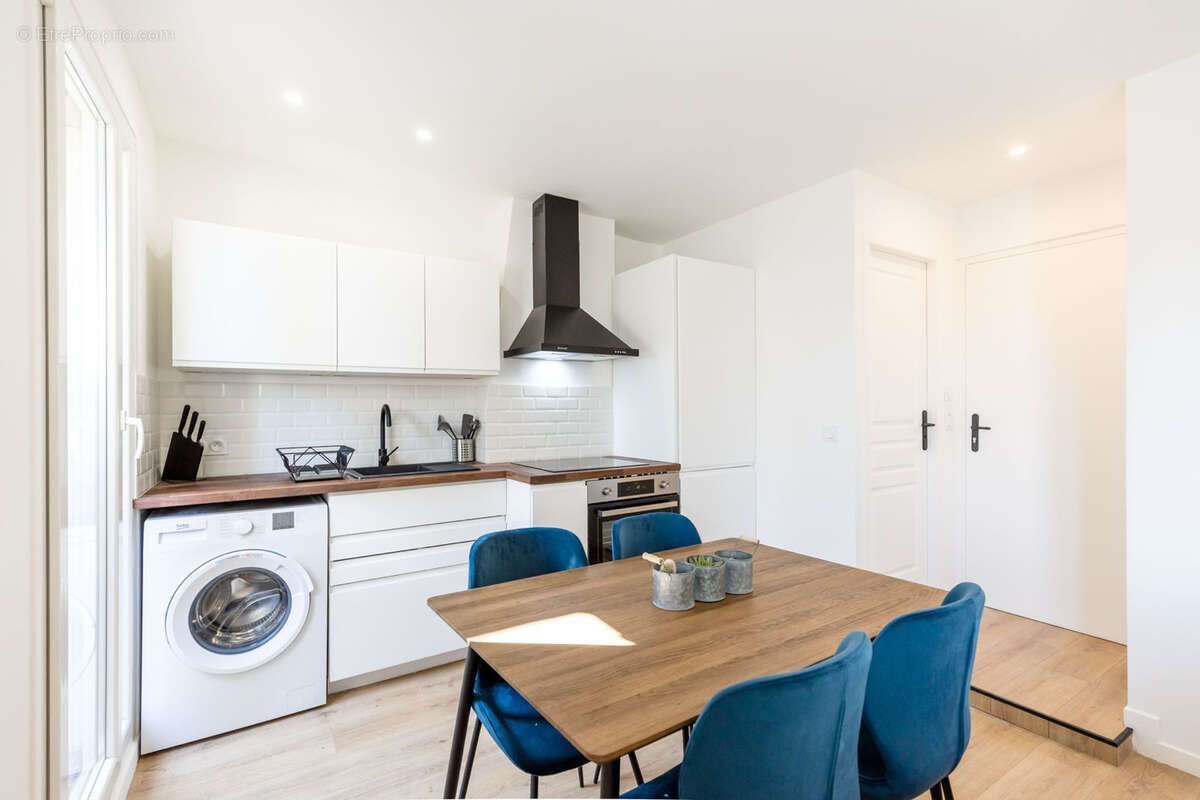 Appartement à MARSEILLE-6E