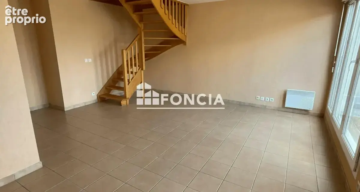 Bel appartement t4 en duplex - photo 2