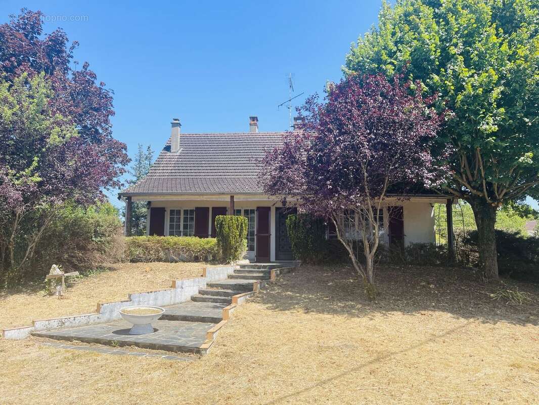 Maison à FERRIERES-EN-GATINAIS