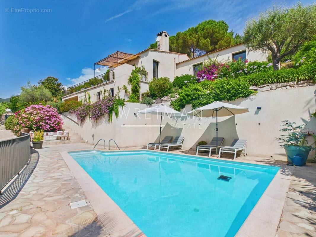 Maison à TOURRETTES-SUR-LOUP