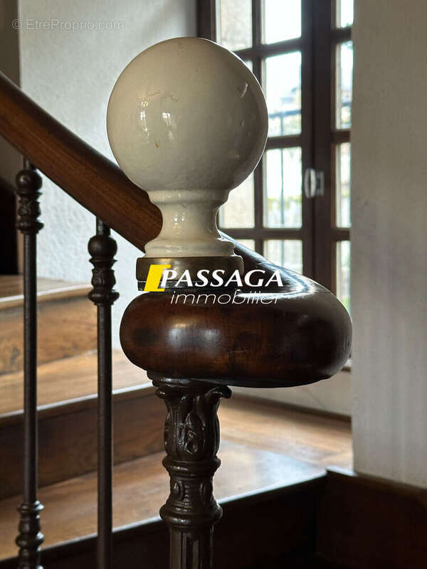 Maison à LAISSAC