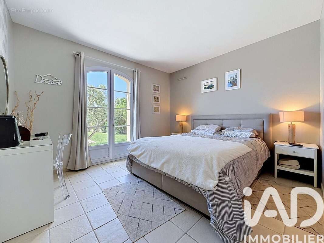 Photo 5 - Maison à SALON-DE-PROVENCE