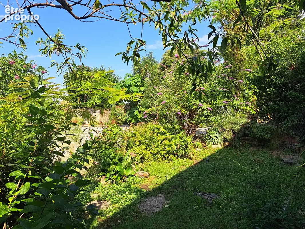 Bâtisse en pierre à réhabiliter, vue sur le vignoble Jurassien à Ménétru-Le-Vignoble 39210 - photo 8