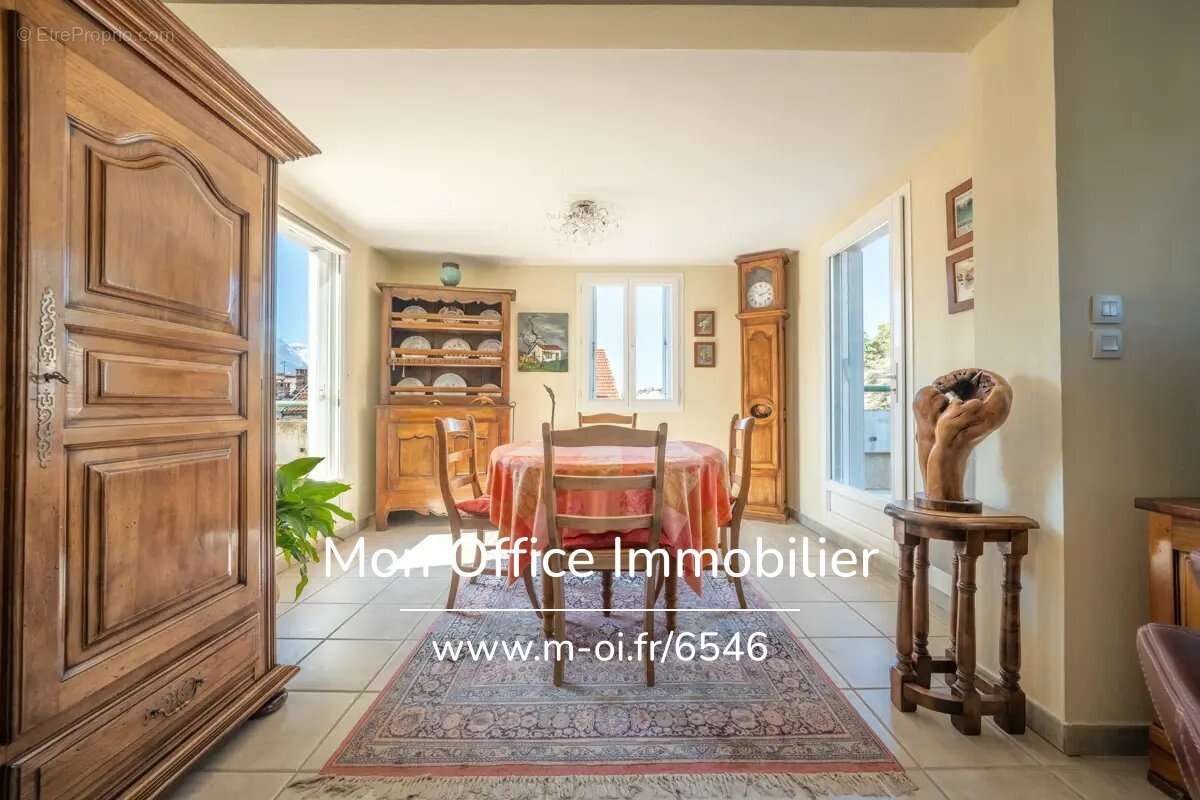 Référence : 7003-MTE. - Appartement Type 5 105m²- Centre ville - 50 m² de terrasses - photo 4