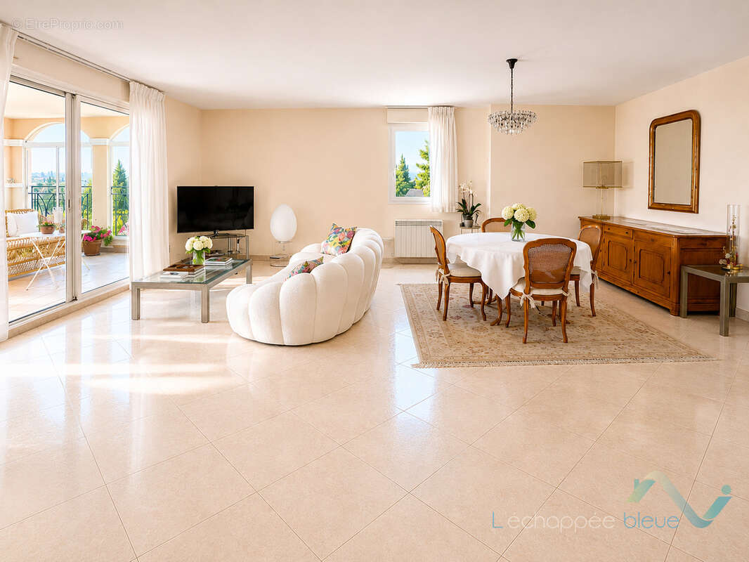 Appartement à CARQUEIRANNE