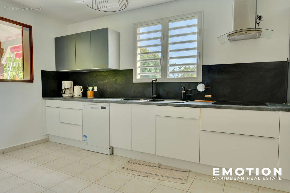 Maison à SAINTE-ROSE