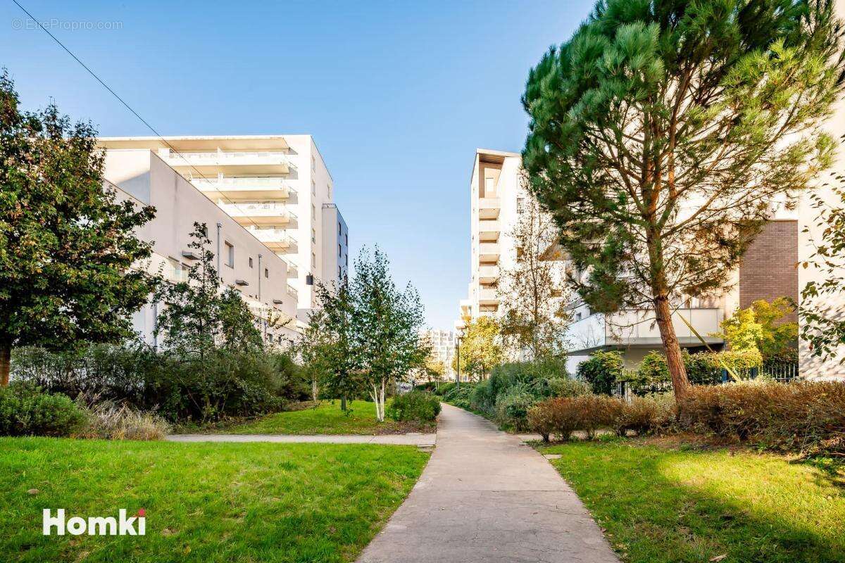 Appartement T5 de 99 m2 à Bordeaux 33300, Rue Paule Marrot - photo 11
