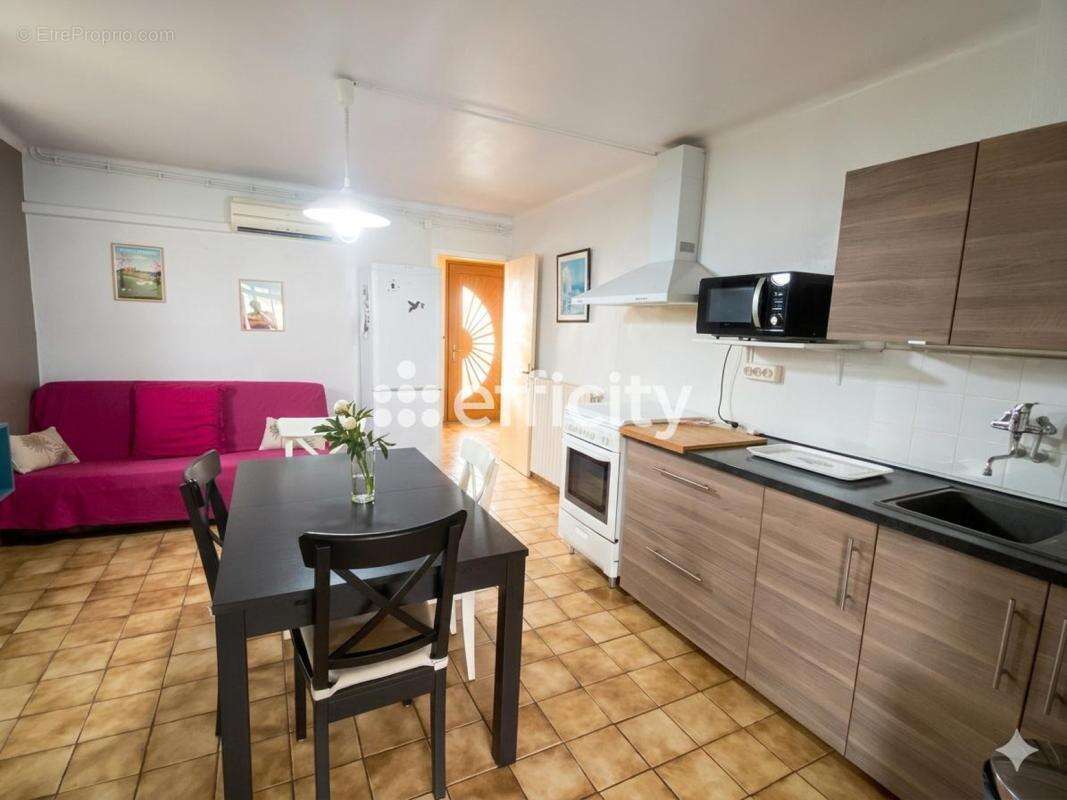 Maison 121 m² à Miramas  - photo 7