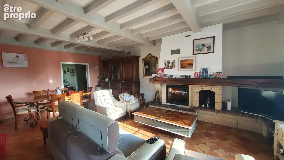 À vendre à Hagetmau (40) : grande maison avec 9 pièces - photo 4