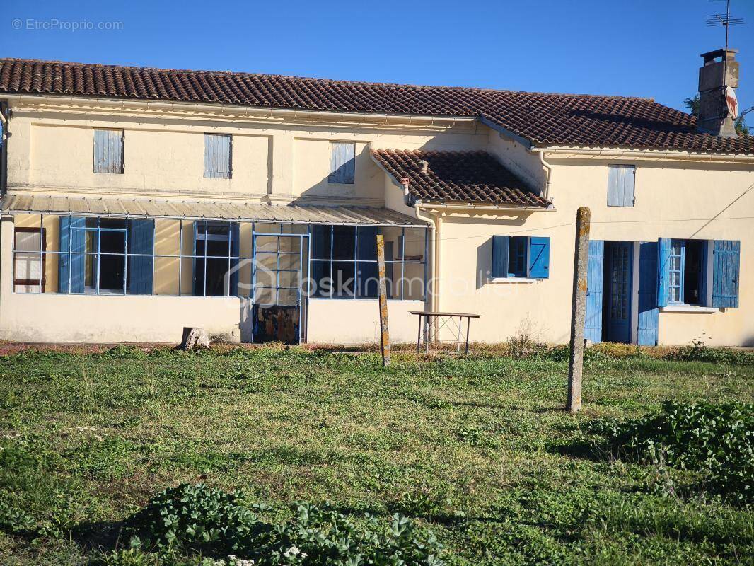 Maison à MOULIN-NEUF