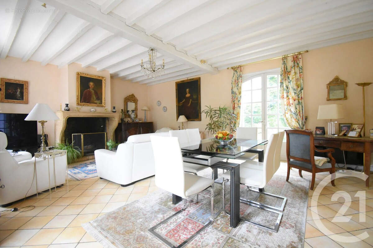 Maison à BELLERIVE-SUR-ALLIER