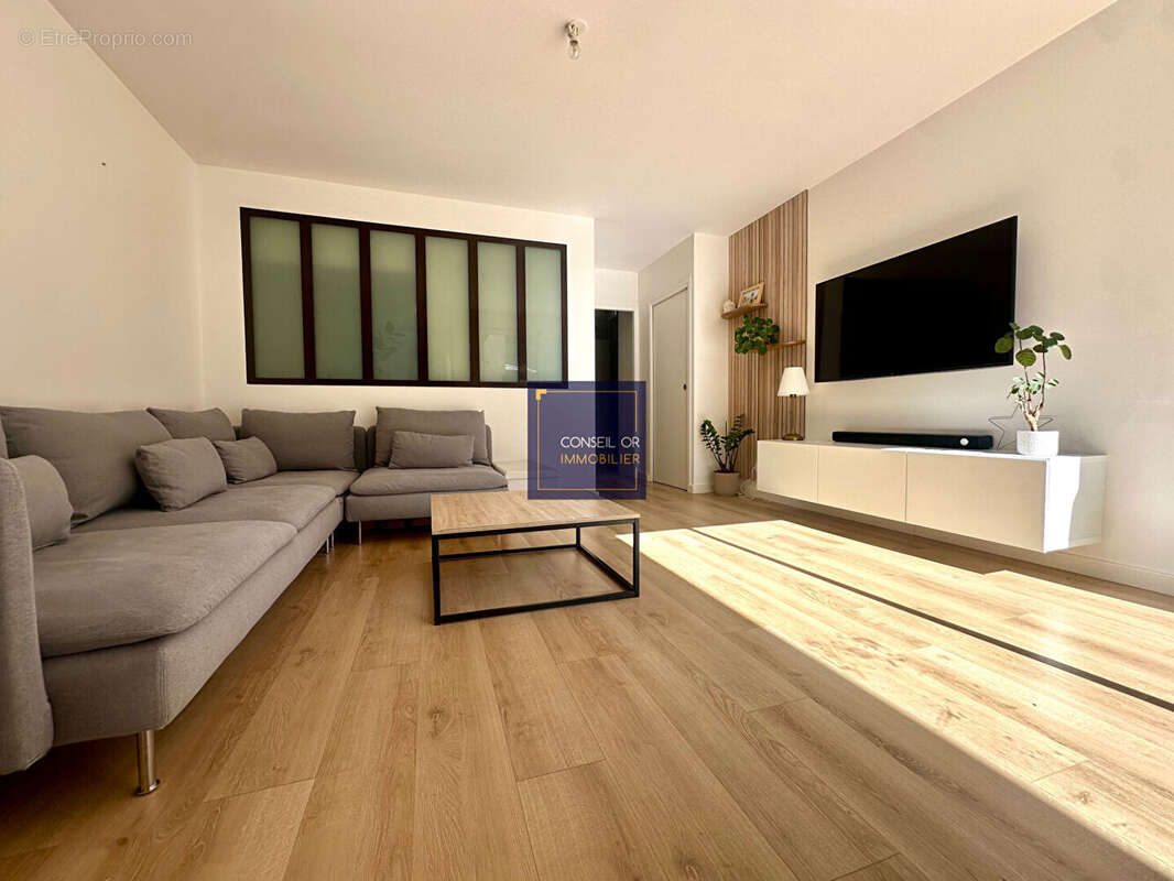 Appartement à VOURLES