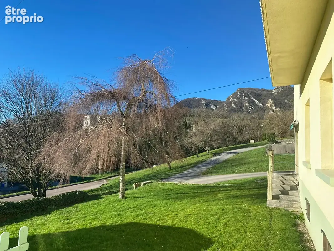 Appartement à SALINS-LES-BAINS