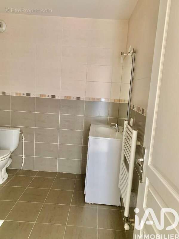Photo 8 - Appartement à SAVIGNY-SUR-ORGE