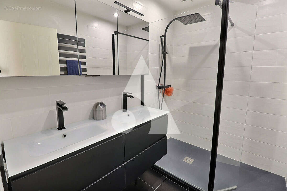 Maison à MERY-SUR-OISE