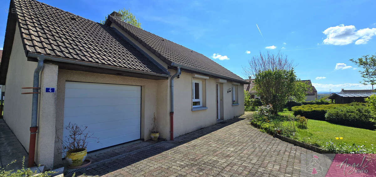 Maison à DAMPIERRE