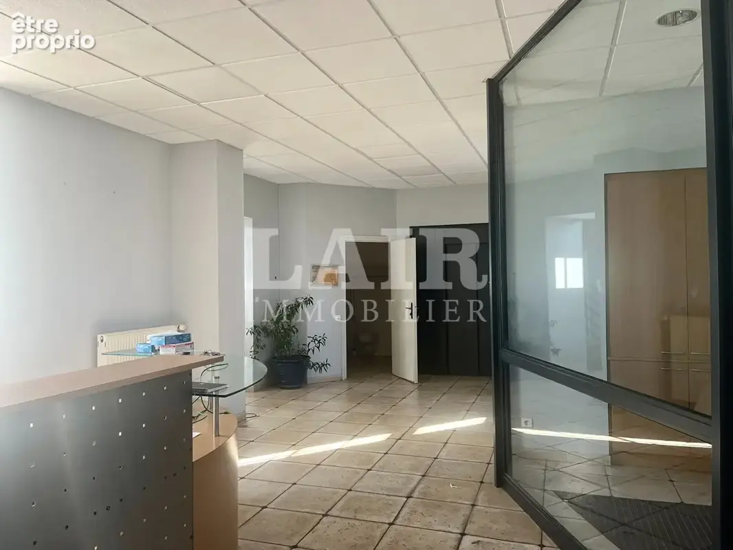 Bel immeuble de caractère à vendre au coeur de Mamers - Réf 15644 - photo 3