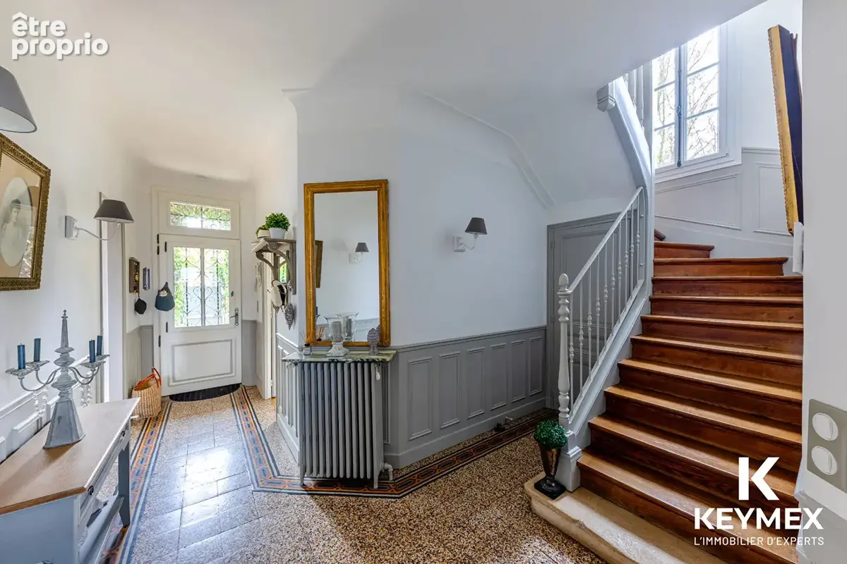 A10 mn d'Osny Pontoise ,d'Auvers sur Oise, maison à  Courcelles/Viosne 275 M² Utile,11piéces,9 chambres,garage ,sur terrain de 6 - photo 4