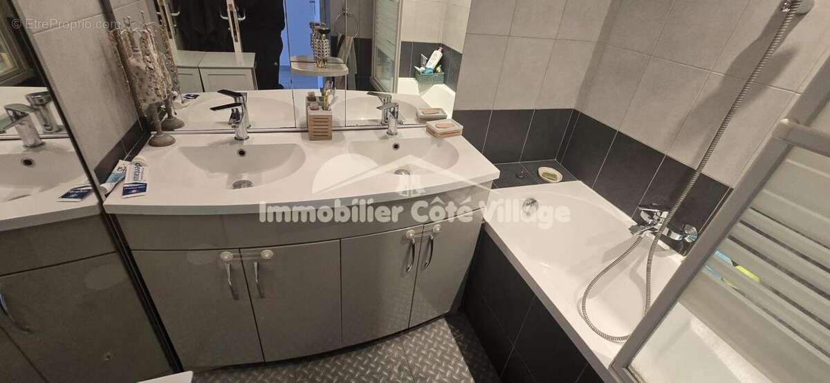 Appartement à LA TRINITE