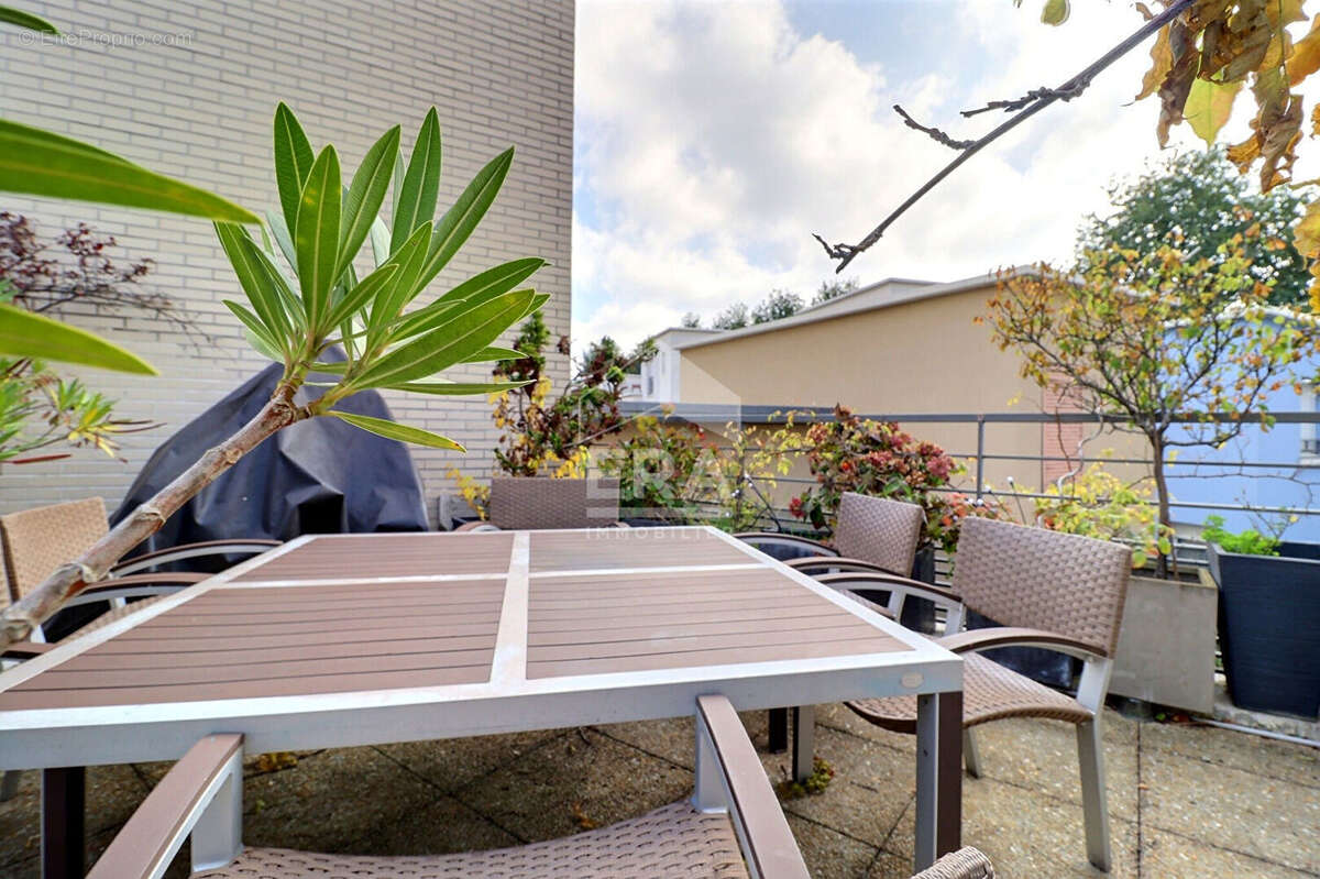 Appartement à STAINS