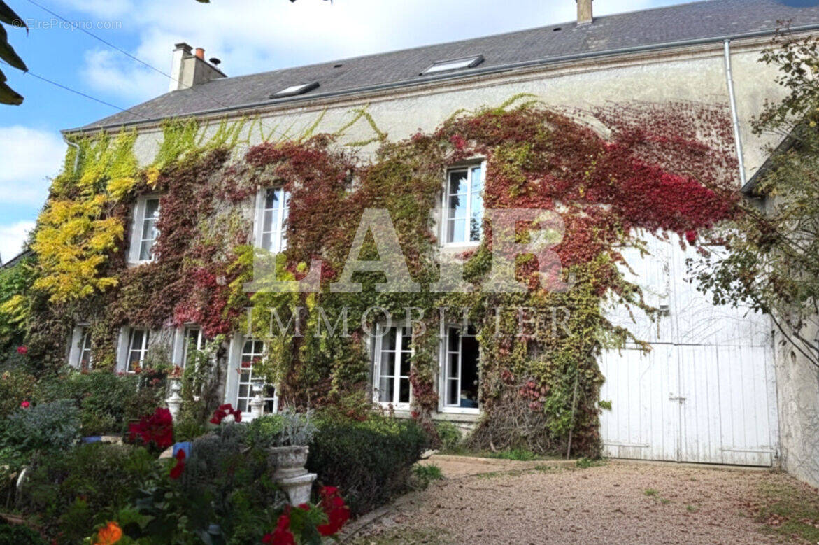 Maison à FRESNAY-SUR-SARTHE