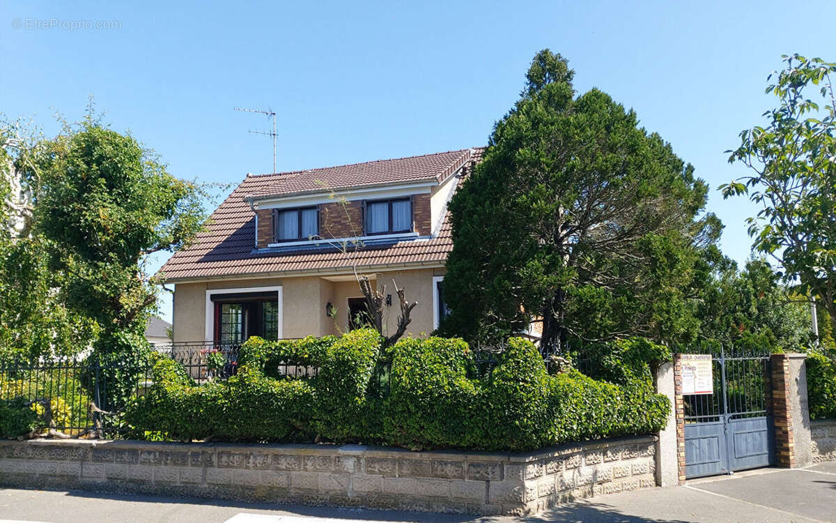Maison à ROSNY-SOUS-BOIS