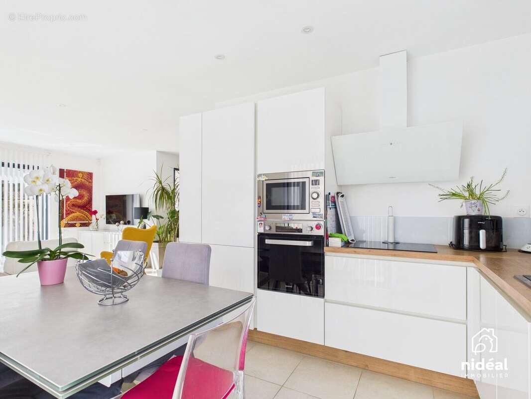 Maison à VILLETELLE