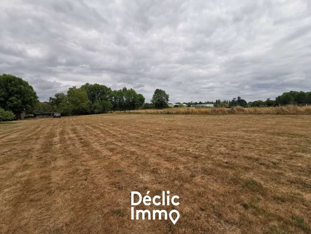 Grange en pierres et terrain - photo 11