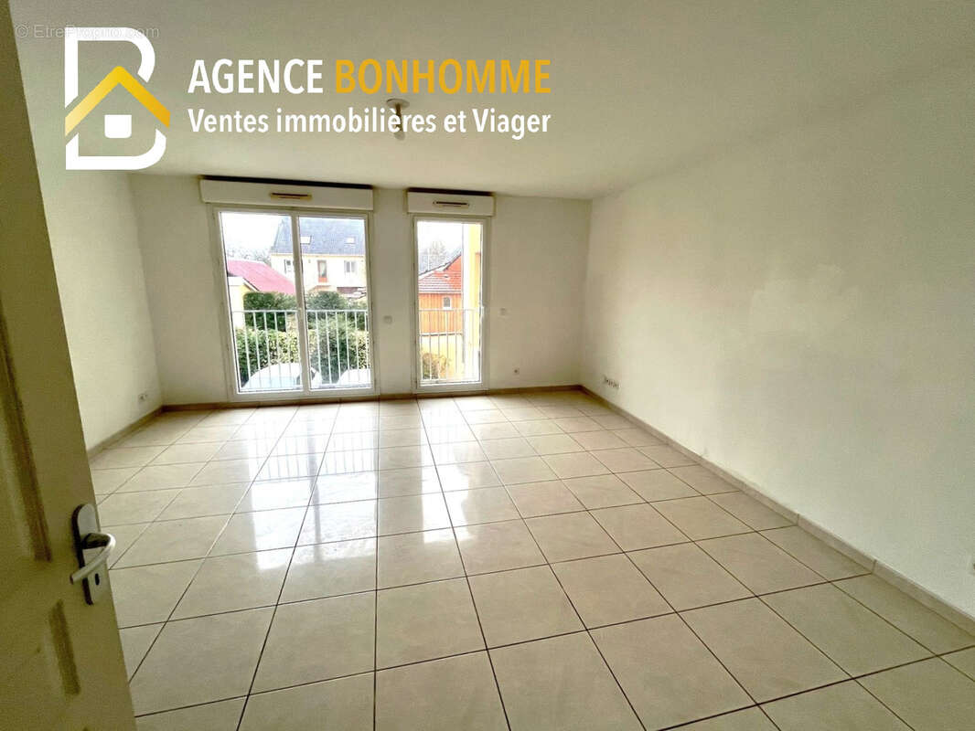 Appartement 2 pièces - Centre-ville Gasny 27 - photo 2