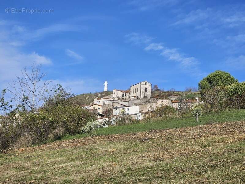 Magnifiques parcelles de terrains à vendre à Veyre Monton avec vue imprenable - photo 4