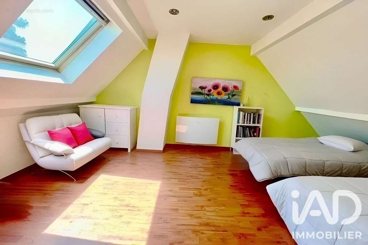 Maison 160 m² à Corbeil-Essonnes  - photo 7