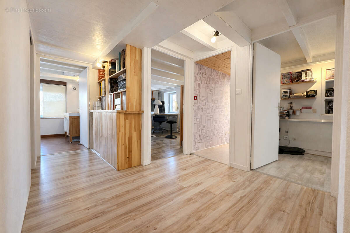 Maison à PONT-DU-CHATEAU