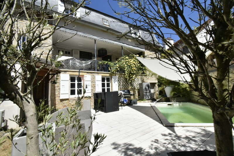 n°2 - Maison à BUXY